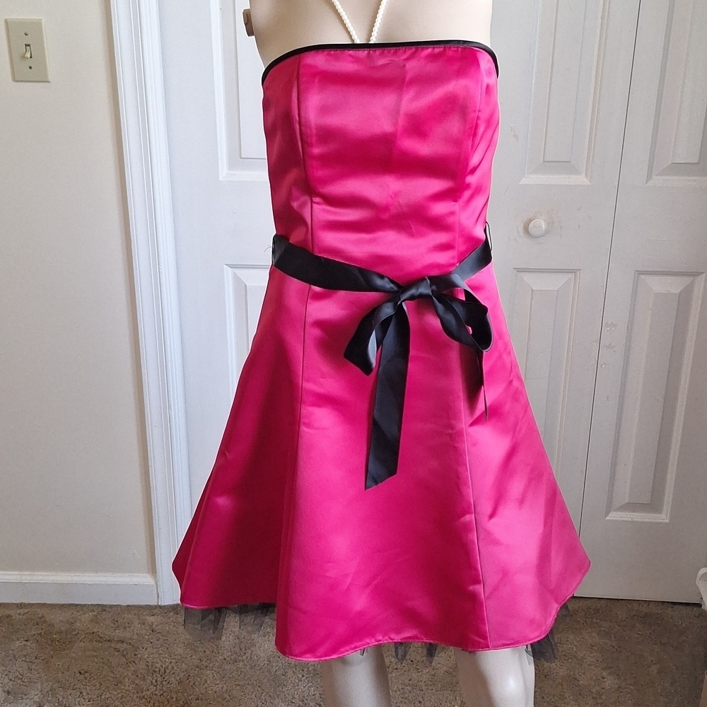 Gorgeous Raspberry Pink Cocktail Dress, Size Small - Picture 2 of 6